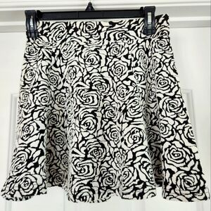 H&M Black and White A-line Miniskirt XS